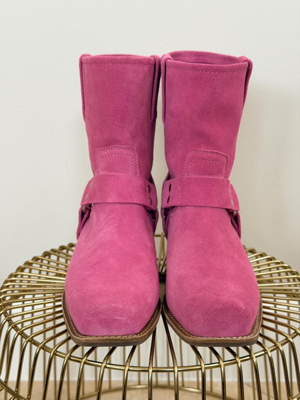 Jeffrey Campbell Pink Suede Harness Ankle Boots Size 8.5 Western Moto Boot